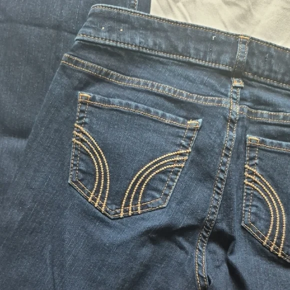 Hollister Women's Dark Blue Straight Leg Jeans 1R - Picture 2 of 12